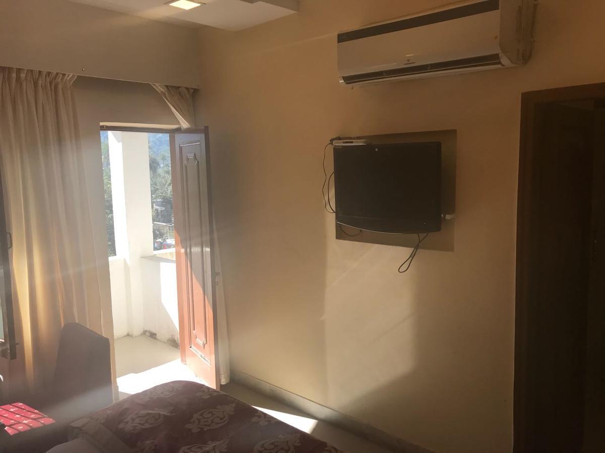 Hotel Sheratone Mount Abu Exterior photo